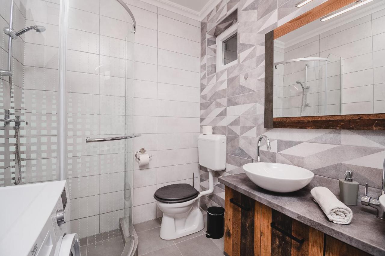 Reborn Lux Apartments Хайдусобосло Экстерьер фото