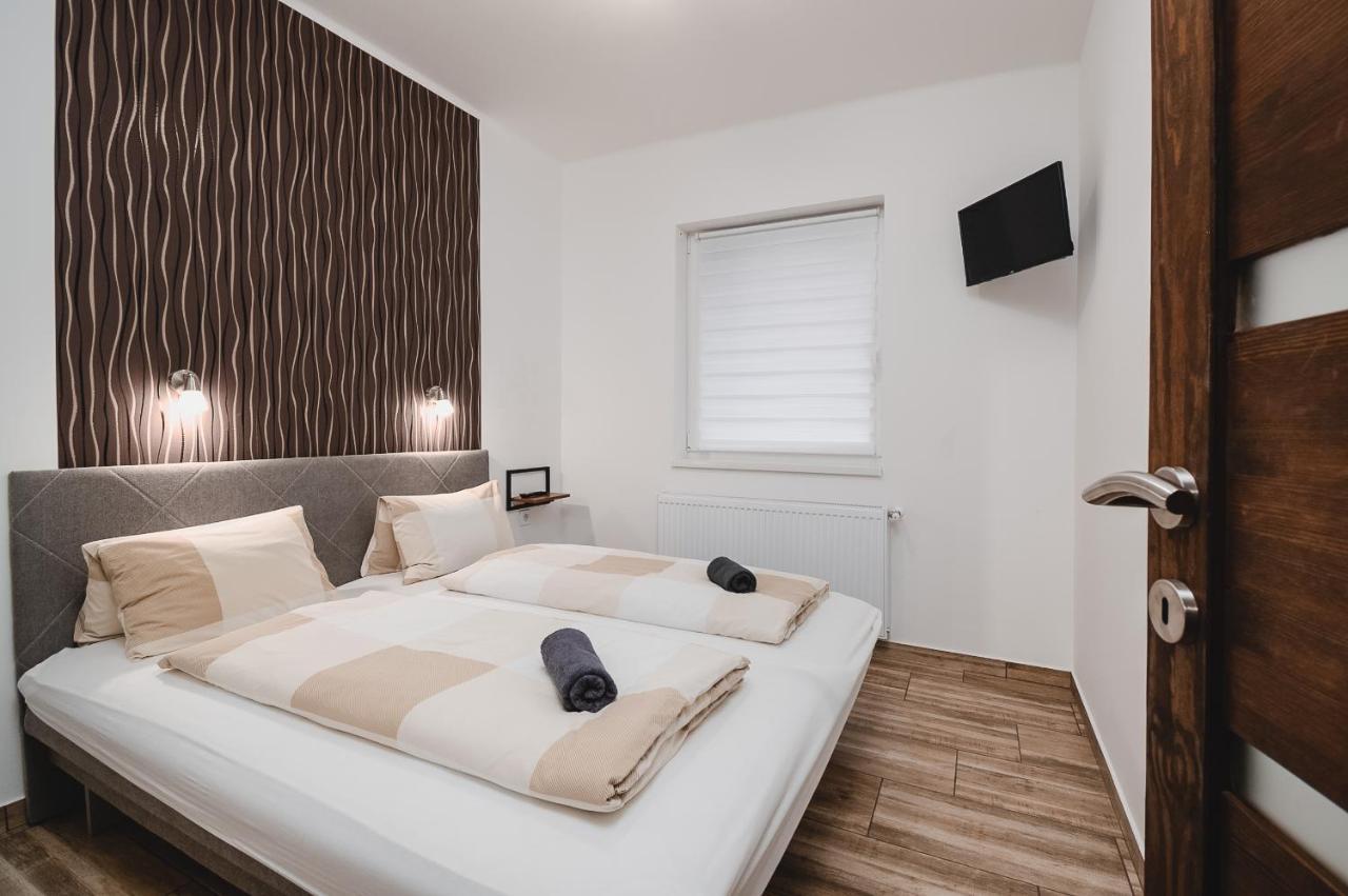 Reborn Lux Apartments Хайдусобосло Экстерьер фото